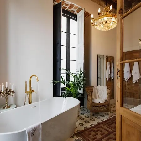 La Colonial De Lujo *