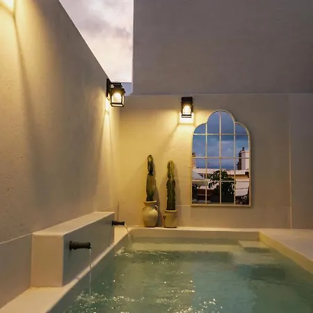 La Colonial De Lujo *